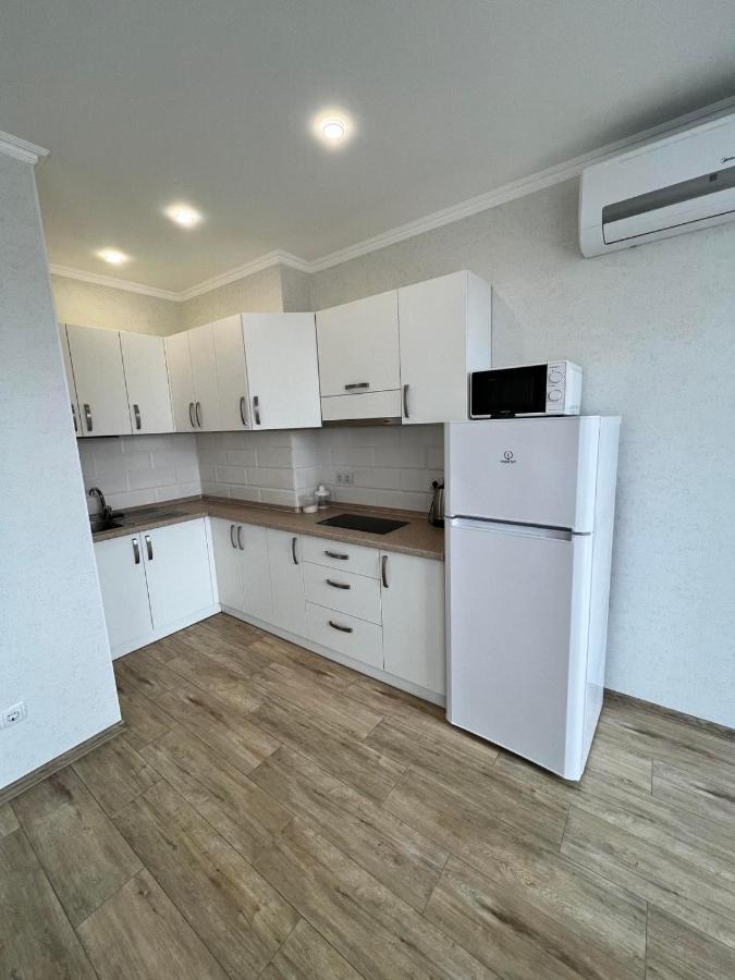 Apartment Sunny в жк сонячний квартал Golubinoye
